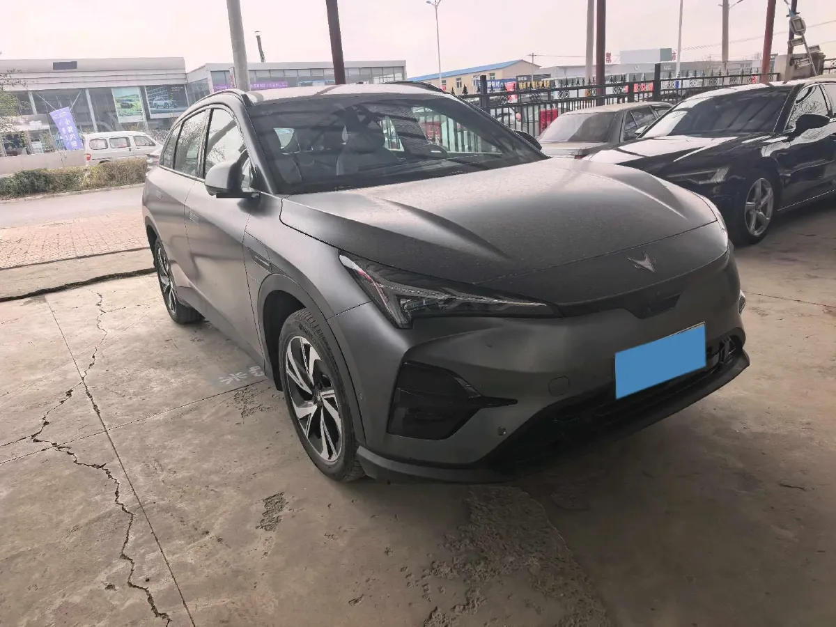 2024 HongQi H5 2.0T 224HP L4 8AT,autocango,china used car exporter,china ev exporter,chinese used car exporter,chinese used ev exporter