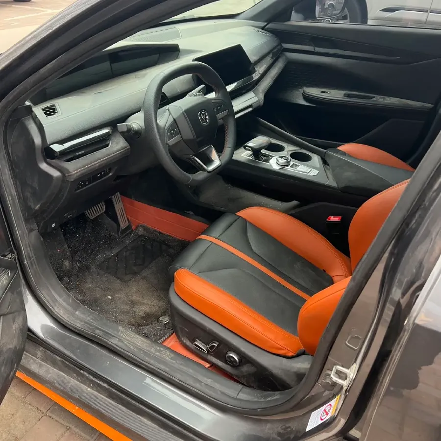 2024 ChangAn UNI-V 1.5T 188HP L4 7DCT,autocango,china used car exporter,china ev exporter,chinese used car exporter,chinese used ev exporter