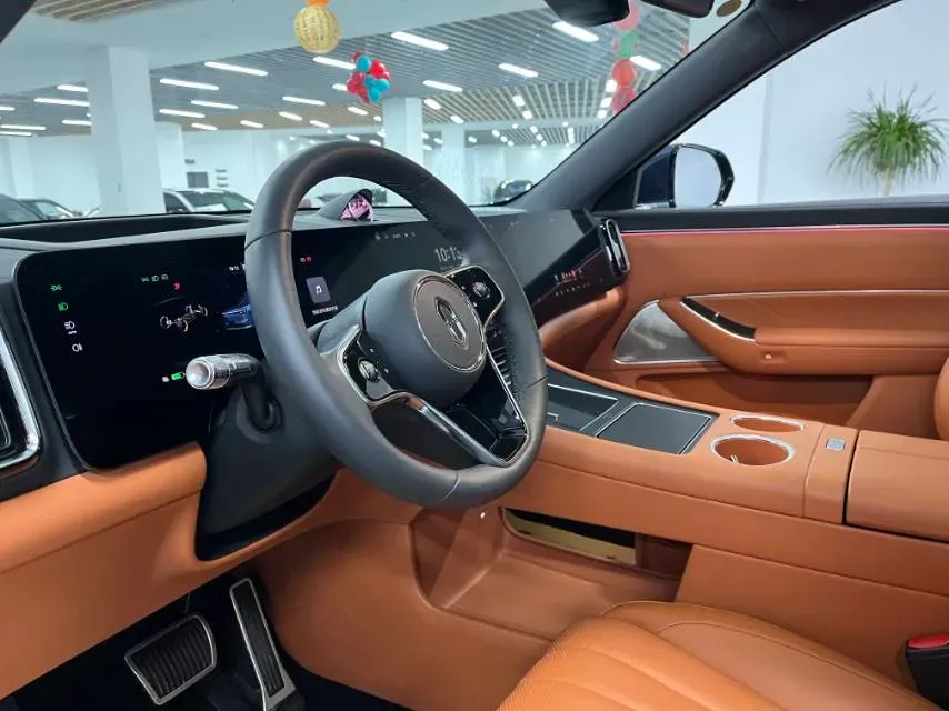 2025 AITO AITO M8 REEV 160HP REEV 53.4KWH,autocango,china used car exporter,china ev exporter,chinese used car exporter,chinese used ev exporter