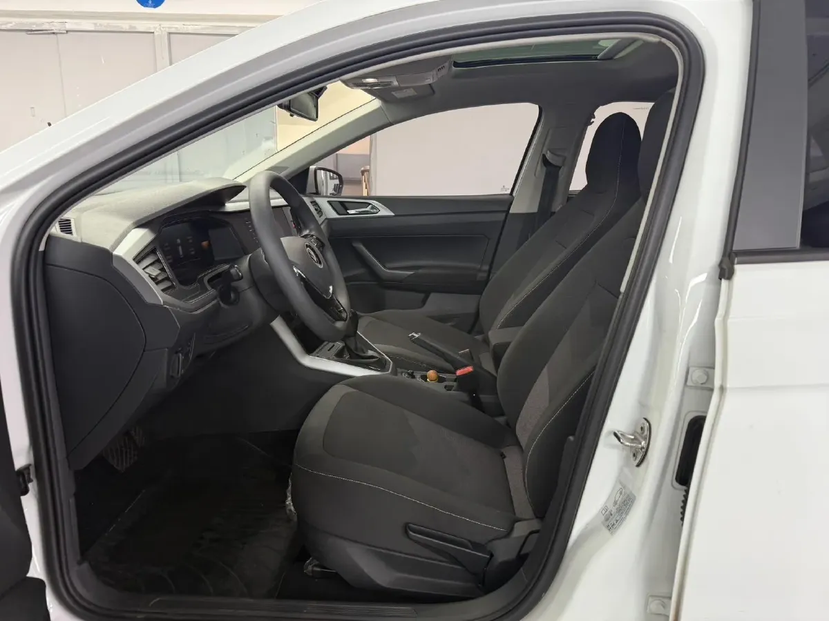 2023 Volkswagen Polo 1.5L 110HP L4 6AT,autocango,china used car exporter,china ev exporter,chinese used car exporter,chinese used ev exporter