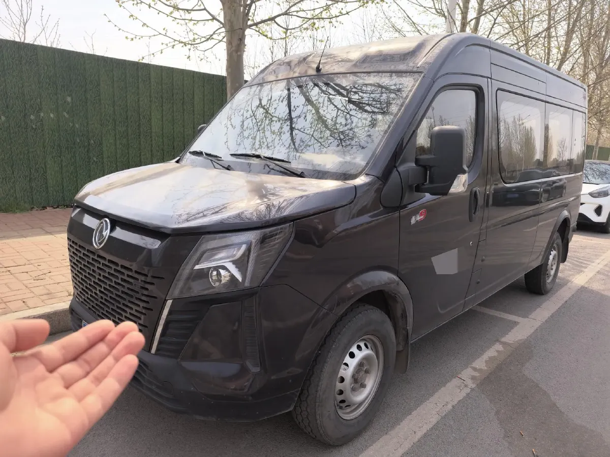 2023 MAXUS XinTu V70 2.0T 125HP L4 6MT,autocango,china used car exporter,china ev exporter,chinese used car exporter,chinese used ev exporter