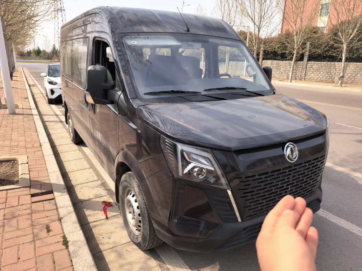 2023 MAXUS XinTu V70 2.0T 125HP L4 6MT,autocango,china used car exporter,china ev exporter,chinese used car exporter,chinese used ev exporter