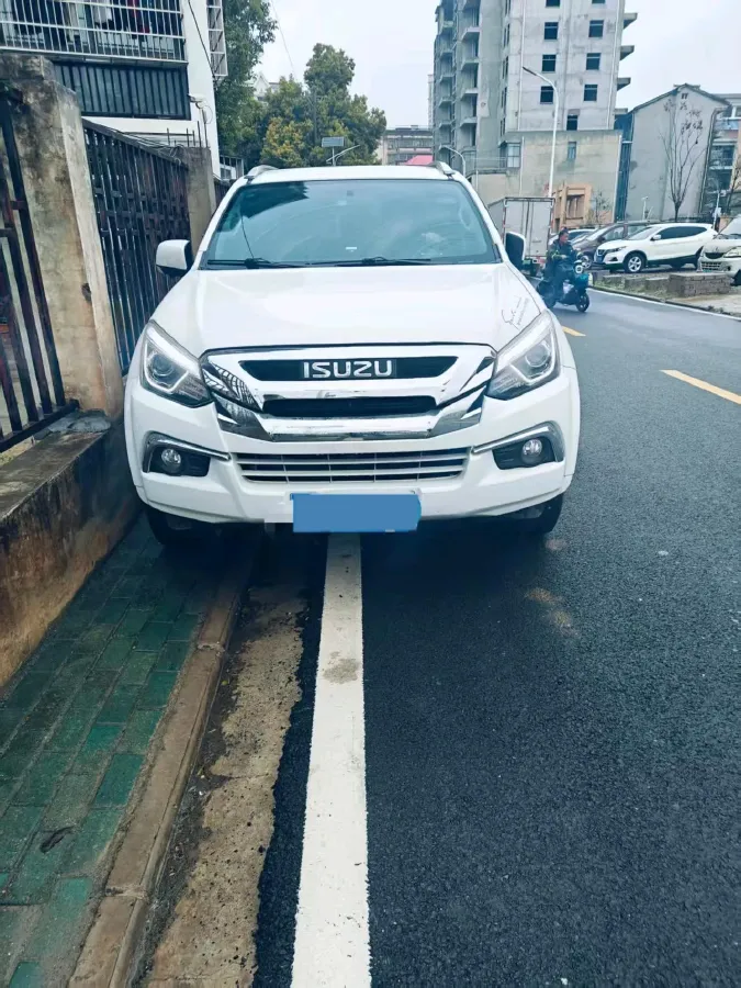 2018 Isuzu Mu-X 1.9T 163HP L4 6AT,autocango,china used car exporter,china ev exporter,chinese used car exporter,chinese used ev exporter