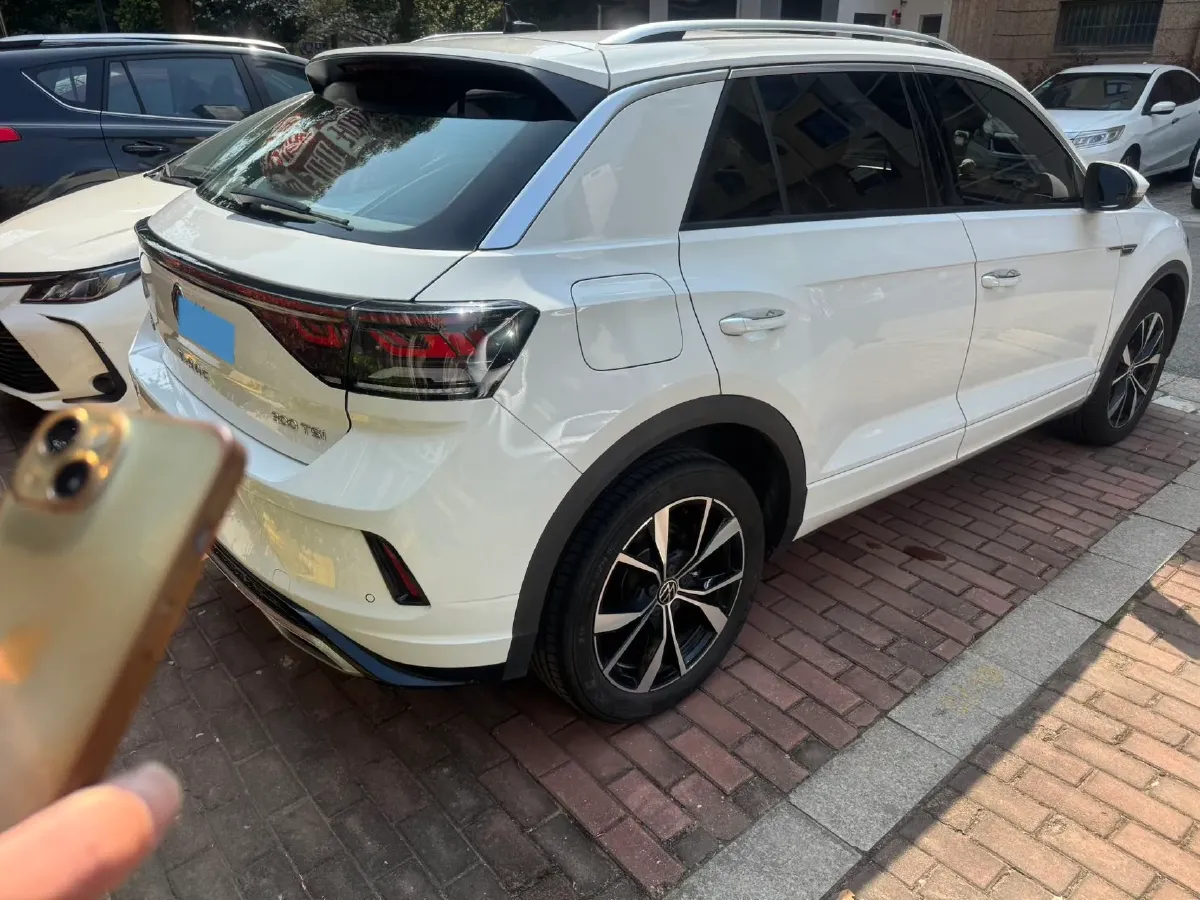2024 Volkswagen T-Roc 1.5T 160HP L4 7DCT,autocango,china used car exporter,china ev exporter,chinese used car exporter,chinese used ev exporter