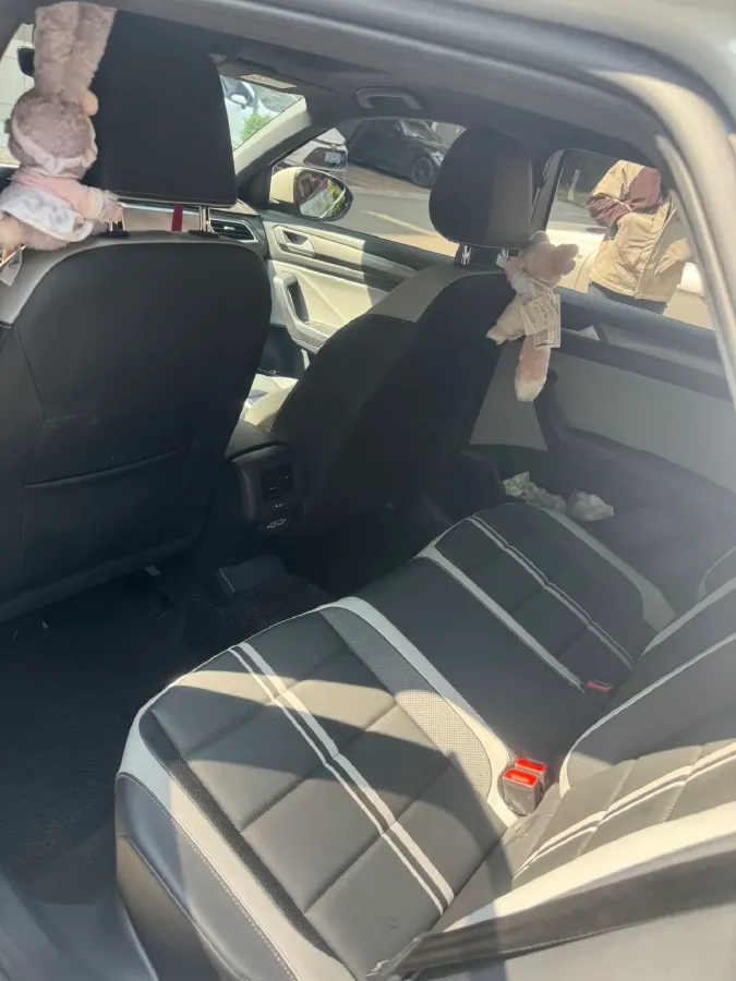 2024 Volkswagen T-Roc 1.5T 160HP L4 7DCT,autocango,china used car exporter,china ev exporter,chinese used car exporter,chinese used ev exporter