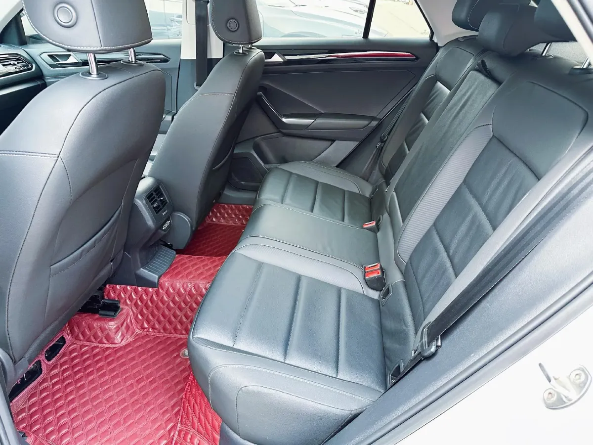 2021 Volkswagen T-Roc 1.4T 150HP L4 7DCT,autocango,china used car exporter,china ev exporter,chinese used car exporter,chinese used ev exporter