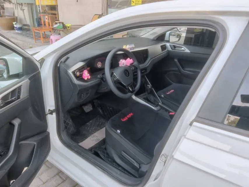 2023 Volkswagen Polo 1.5L 113HP L4 6AT,autocango,china used car exporter,china ev exporter,chinese used car exporter,chinese used ev exporter