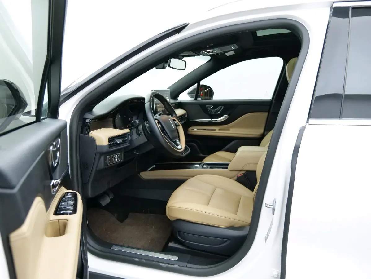 2022 Lincoln Corsair 2.0T 245HP L4 8AT,autocango,china used car exporter,china ev exporter,chinese used car exporter,chinese used ev exporter