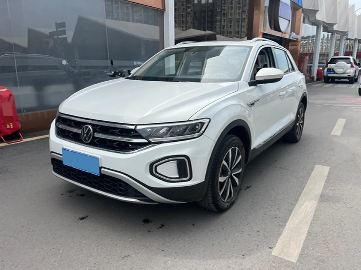 2024 Volkswagen T-Roc 1.4T 150HP L4 7DCT,autocango,china used car exporter,china ev exporter,chinese used car exporter,chinese used ev exporter