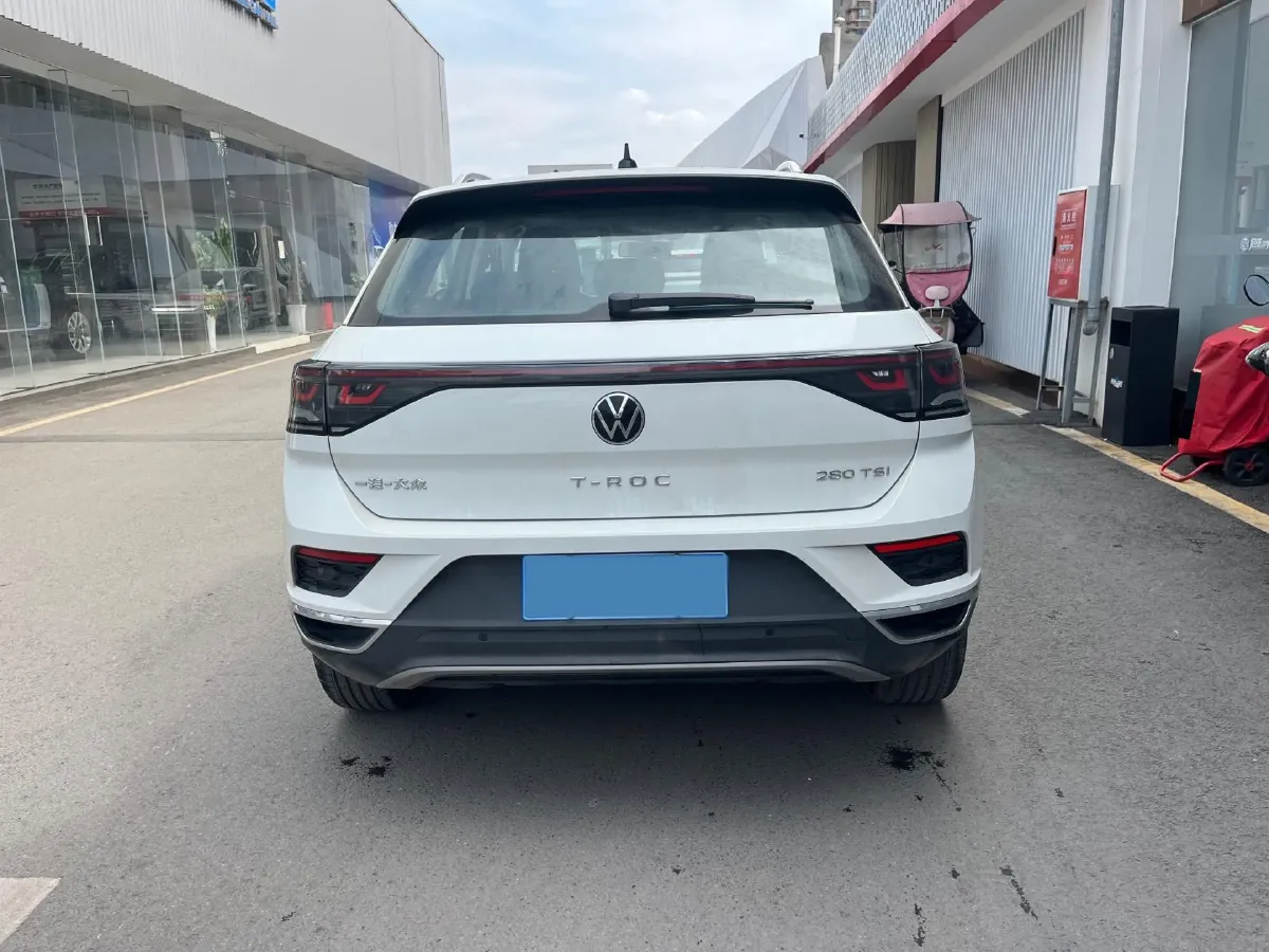 2024 Volkswagen T-Roc 1.4T 150HP L4 7DCT,autocango,china used car exporter,china ev exporter,chinese used car exporter,chinese used ev exporter