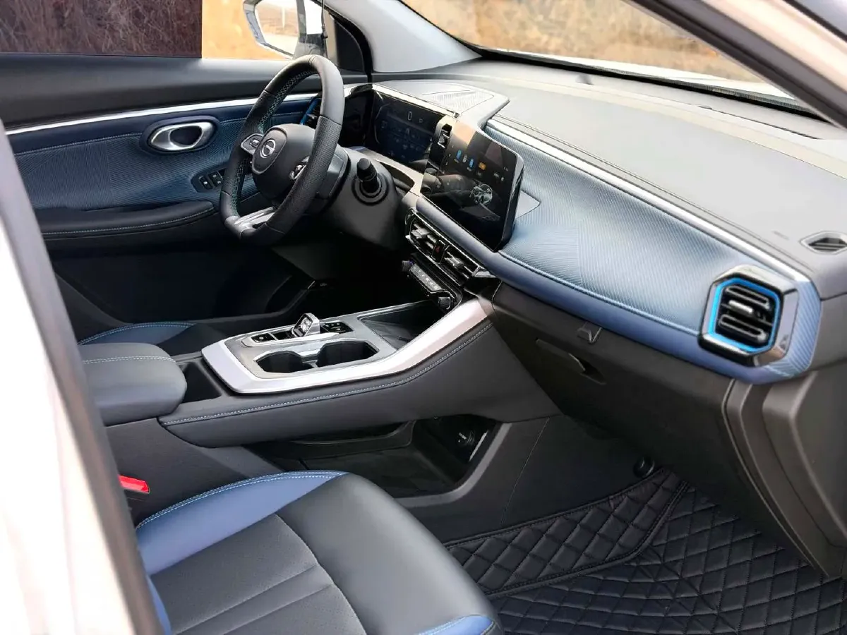 2023 GAC Trumpchi GS3 1.5T 177HP L4 7DCT,autocango,china used car exporter,china ev exporter,chinese used car exporter,chinese used ev exporter