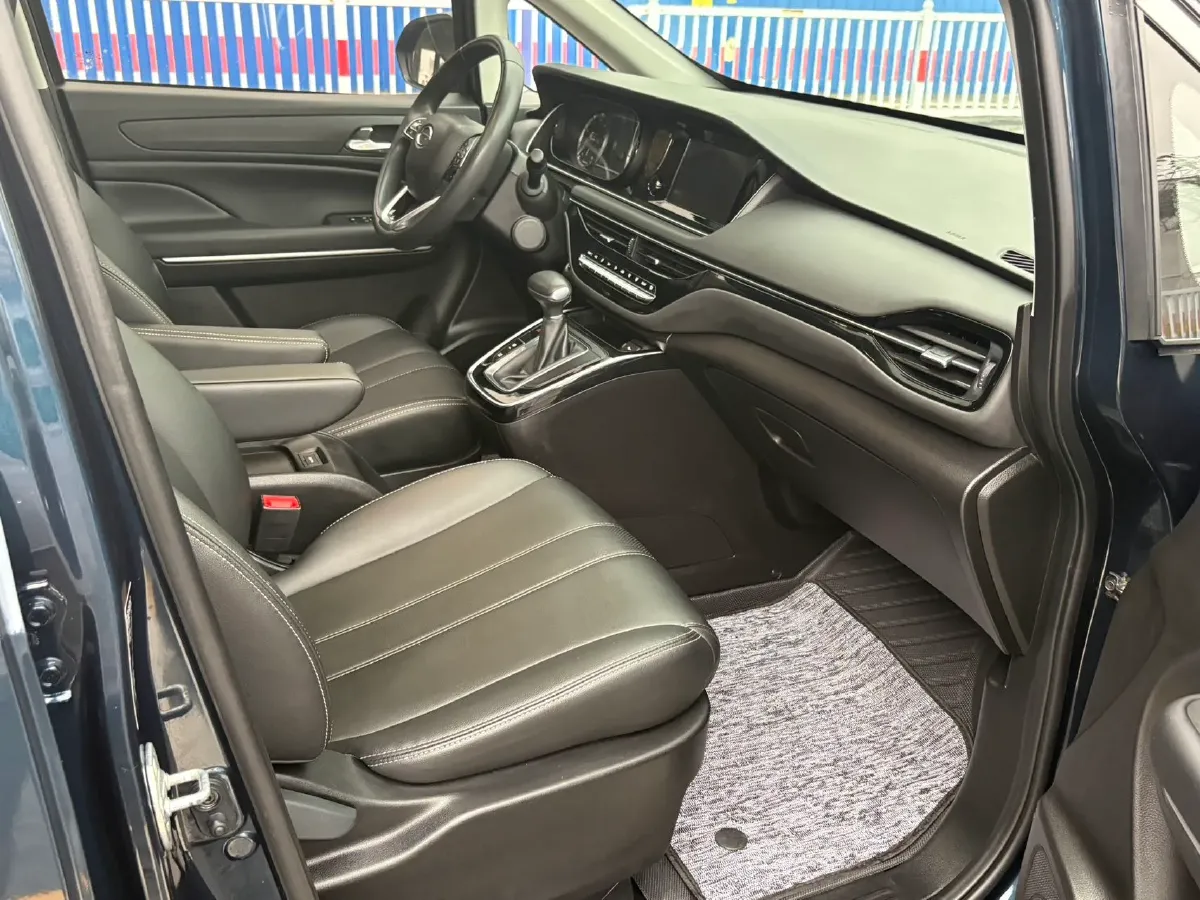 2021 GAC Trumpchi M6 1.5T 169HP L4 7DCT,autocango,china used car exporter,china ev exporter,chinese used car exporter,chinese used ev exporter