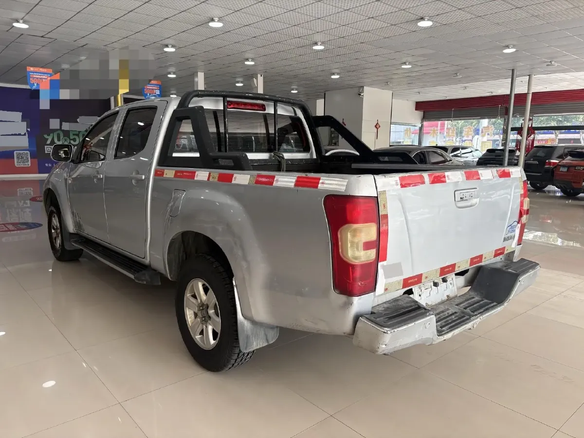 2017 Isuzu RE-MAX Jim 2.0T 204HP L4 5MT,autocango,china used car exporter,china ev exporter,chinese used car exporter,chinese used ev exporter