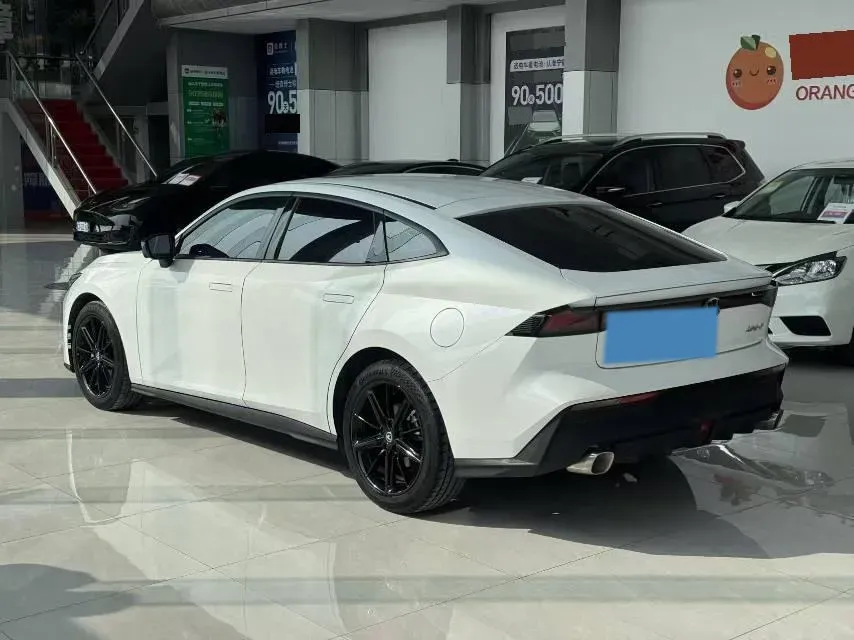 2023 ChangAn UNI-V 1.5T 188HP L4 7DCT,autocango,china used car exporter,china ev exporter,chinese used car exporter,chinese used ev exporter