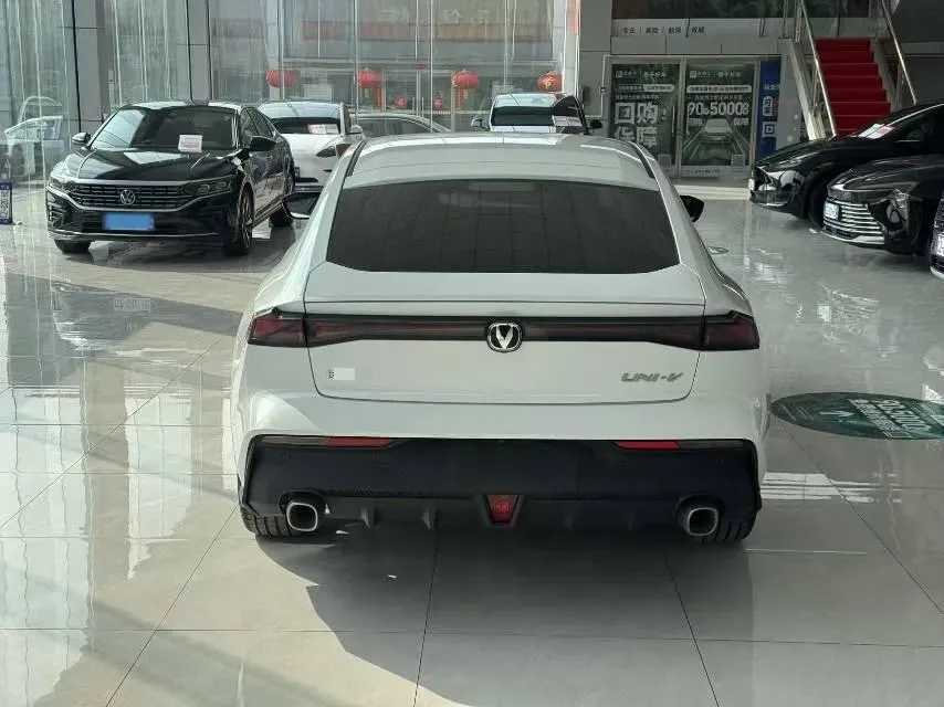 2023 ChangAn UNI-V 1.5T 188HP L4 7DCT,autocango,china used car exporter,china ev exporter,chinese used car exporter,chinese used ev exporter