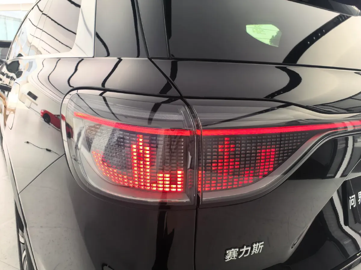 2024 AITO AITO M9 1.5T 152HP L4 REEV 42KWH,autocango,china used car exporter,china ev exporter,chinese used car exporter,chinese used ev exporter