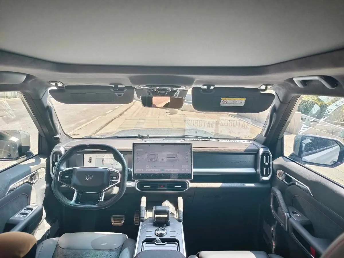 2024 Jetour Traveller 2.0T 254HP L4 7DCT,autocango,china used car exporter,china ev exporter,chinese used car exporter,chinese used ev exporter