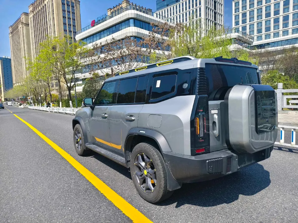 2024 Jetour Traveller 2.0T 254HP L4 7DCT,autocango,china used car exporter,china ev exporter,chinese used car exporter,chinese used ev exporter