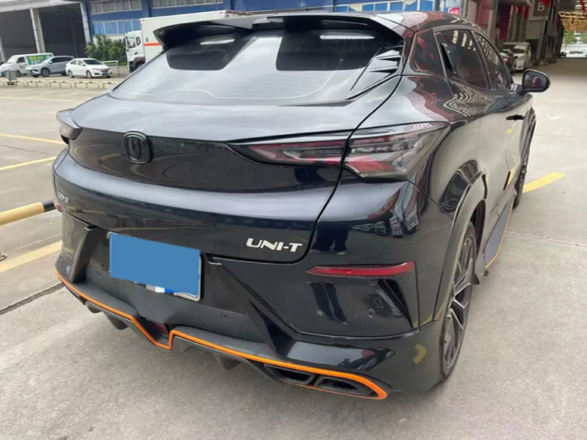 2022 ChangAn UNI-T 1.5T 188HP L4 7DCT,autocango,china used car exporter,china ev exporter,chinese used car exporter,chinese used ev exporter