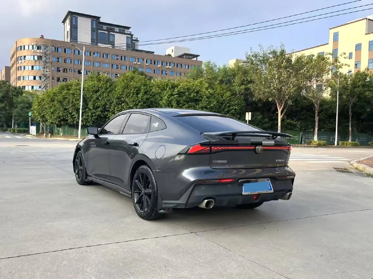 2022 ChangAn UNI-V 1.5T 188HP L4 7DCT,autocango,china used car exporter,china ev exporter,chinese used car exporter,chinese used ev exporter