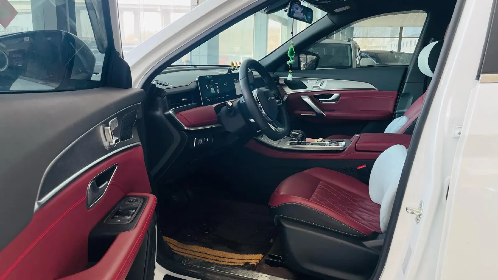 2024 Jetour X70 Plus 1.5T 156HP L4 6DCT,autocango,china used car exporter,china ev exporter,chinese used car exporter,chinese used ev exporter