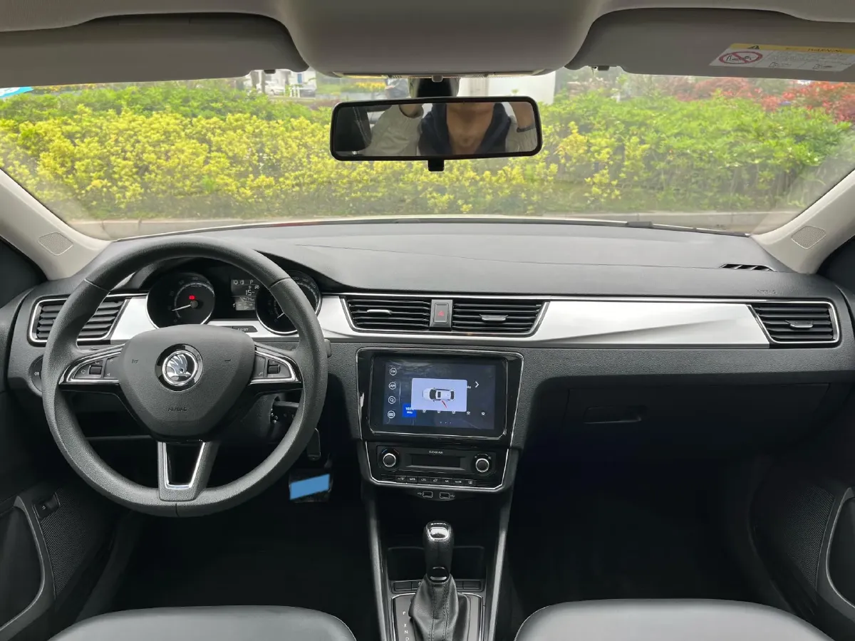 2022 Skoda Rapid 1.5L 112HP L4 6AT,autocango,china used car exporter,china ev exporter,chinese used car exporter,chinese used ev exporter