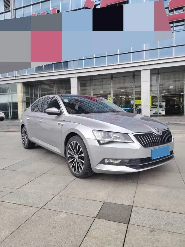 2018 Skoda Superb 1.8T 180HP L4 7DCT,autocango,china used car exporter,china ev exporter,chinese used car exporter,chinese used ev exporter