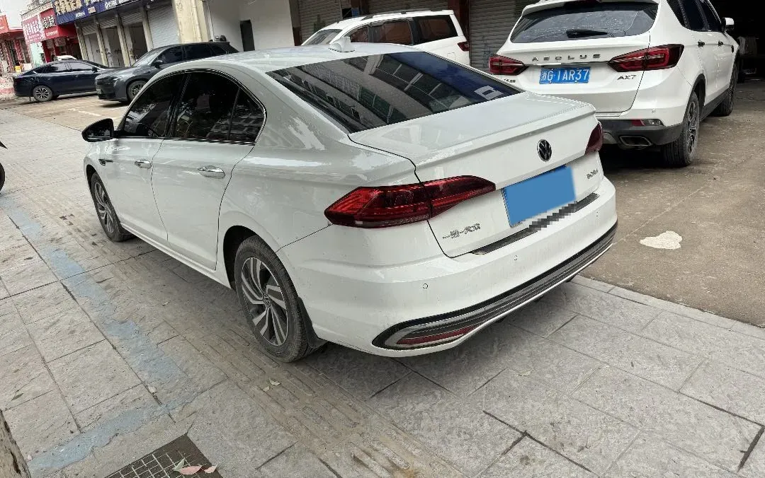 2023 Volkswagen Bora 1.2T 116HP L4 7DCT,autocango,china used car exporter,china ev exporter,chinese used car exporter,chinese used ev exporter