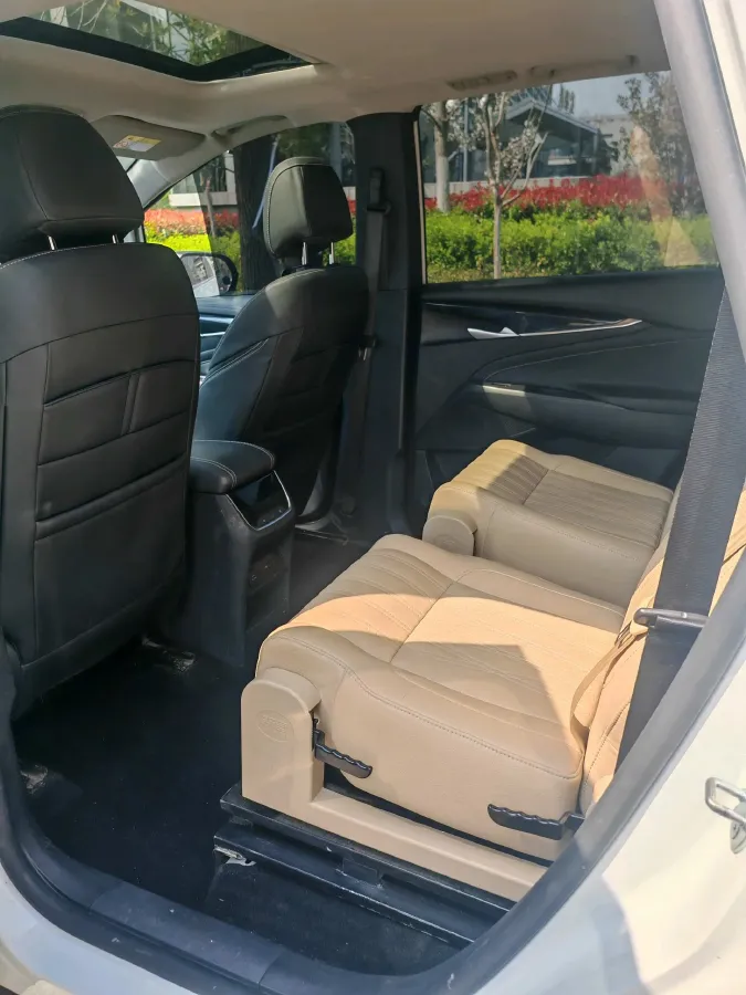 2022 MAXUS G50 1.5T 169HP L4 7DCT,autocango,china used car exporter,china ev exporter,chinese used car exporter,chinese used ev exporter