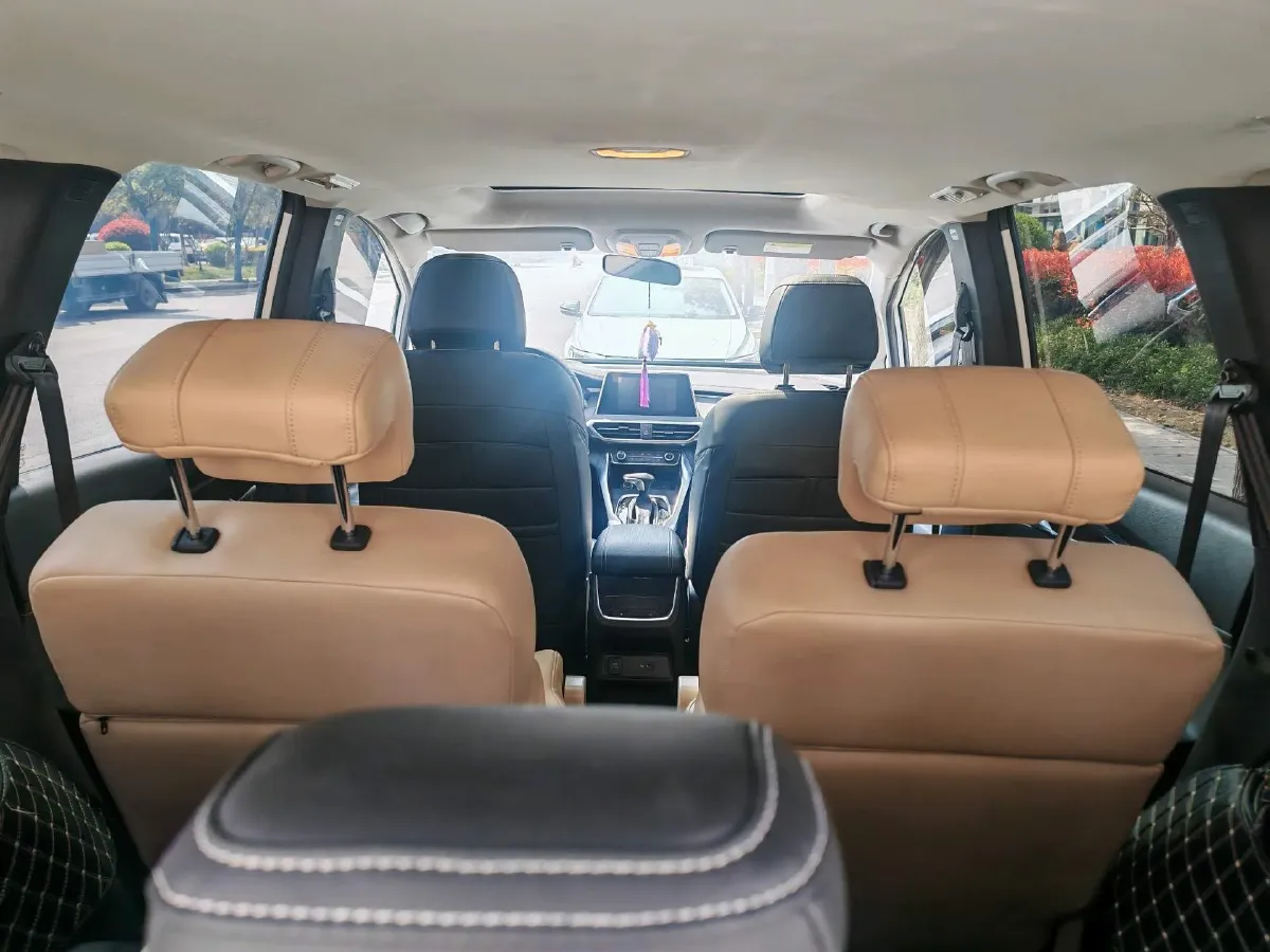 2022 MAXUS G50 1.5T 169HP L4 7DCT,autocango,china used car exporter,china ev exporter,chinese used car exporter,chinese used ev exporter