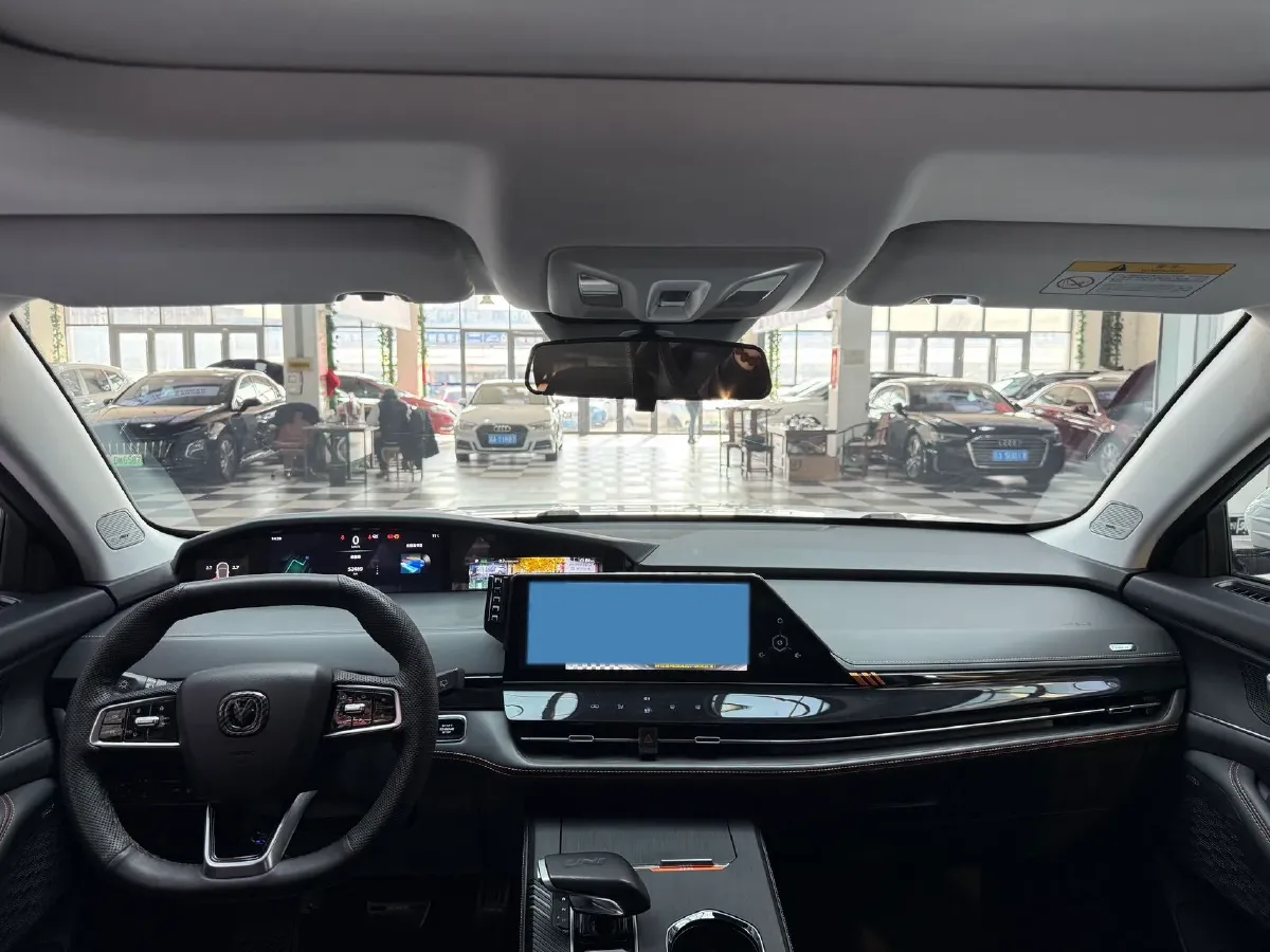 2021 ChangAn UNI-K 2.0T 233HP L4 8AT,autocango,china used car exporter,china ev exporter,chinese used car exporter,chinese used ev exporter