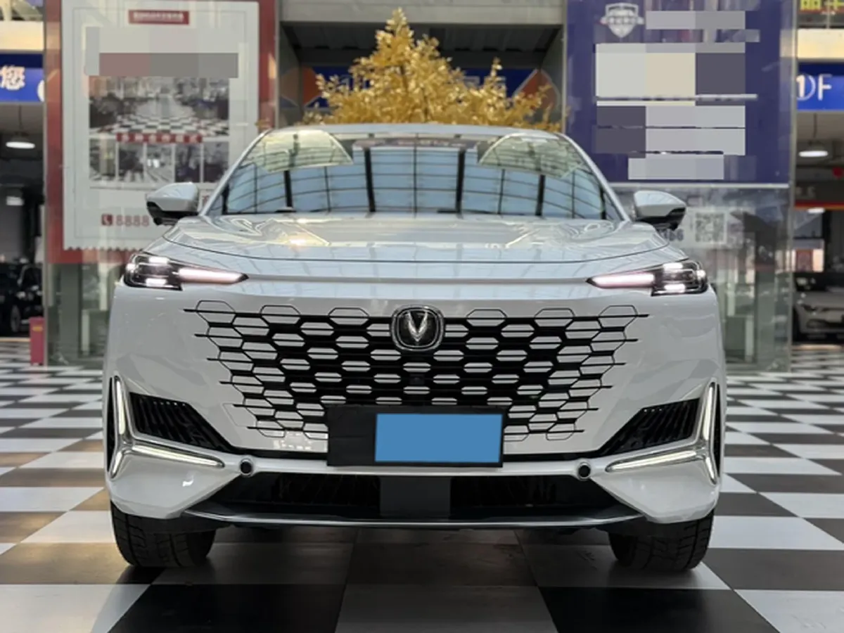 2021 ChangAn UNI-K 2.0T 233HP L4 8AT,autocango,china used car exporter,china ev exporter,chinese used car exporter,chinese used ev exporter