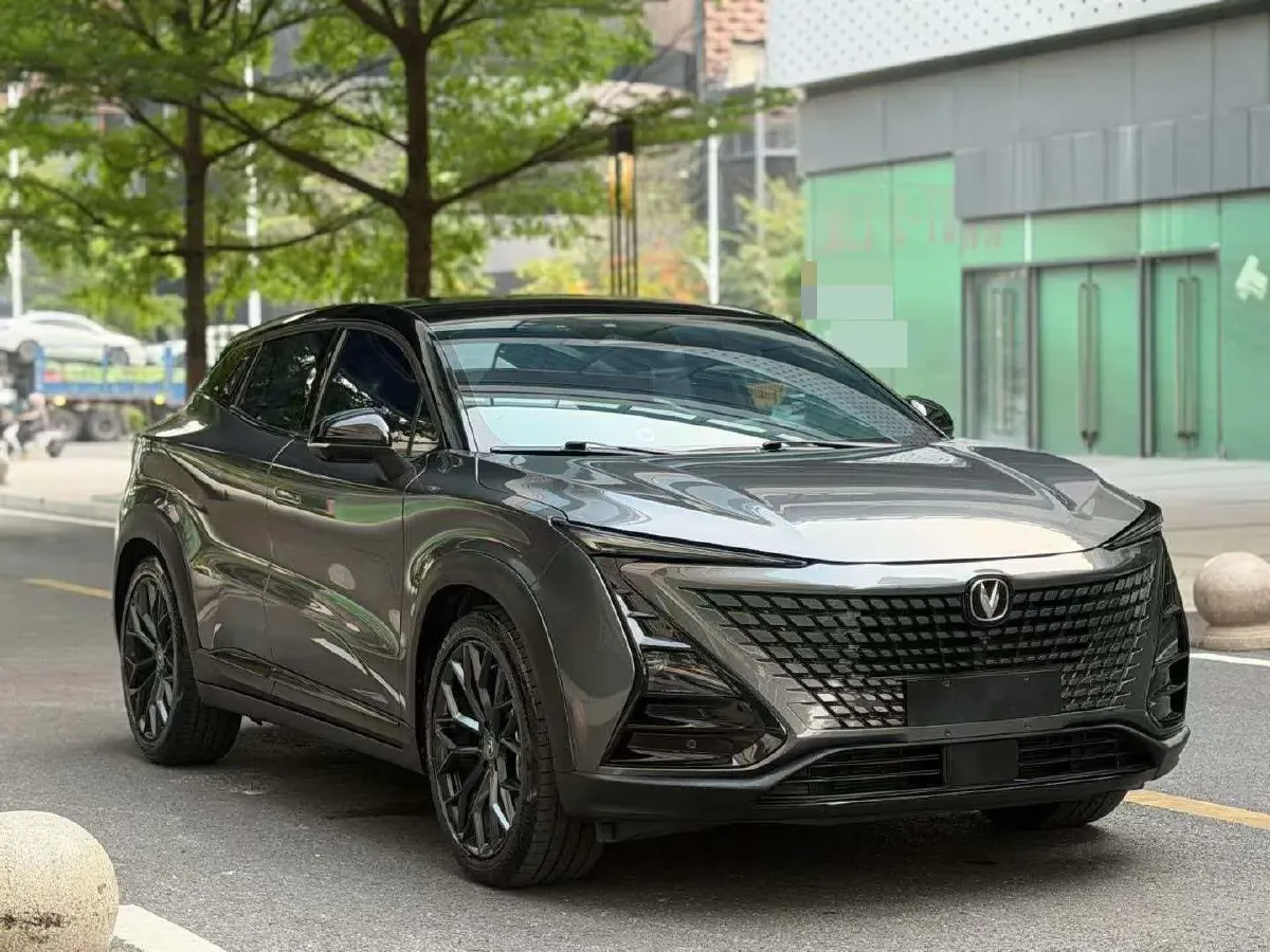 2022 ChangAn UNI-T 2.0T 233HP L4 8AT,autocango,china used car exporter,china ev exporter,chinese used car exporter,chinese used ev exporter