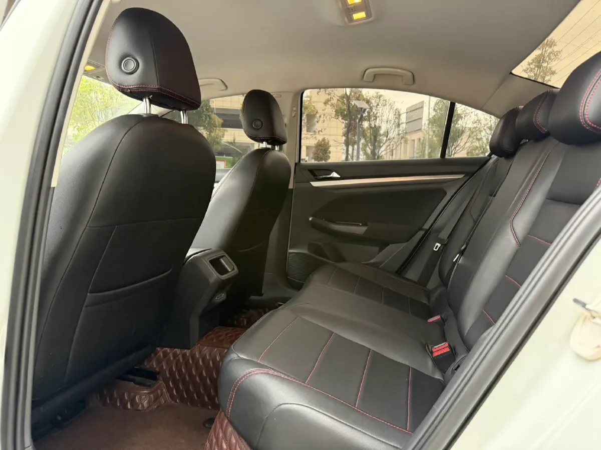 2021 Volkswagen Bora 1.5L 113HP L4 6AT,autocango,china used car exporter,china ev exporter,chinese used car exporter,chinese used ev exporter