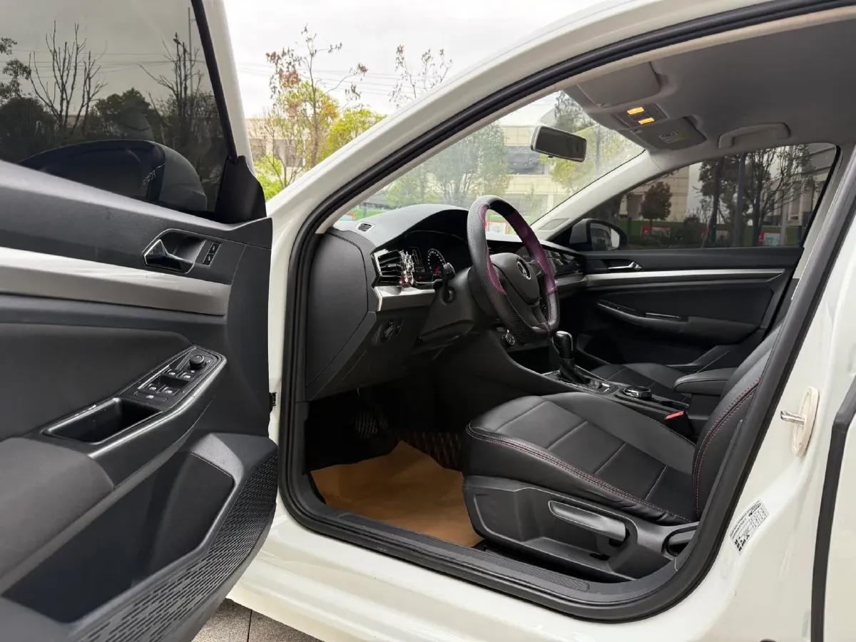 2021 Volkswagen Bora 1.5L 113HP L4 6AT,autocango,china used car exporter,china ev exporter,chinese used car exporter,chinese used ev exporter