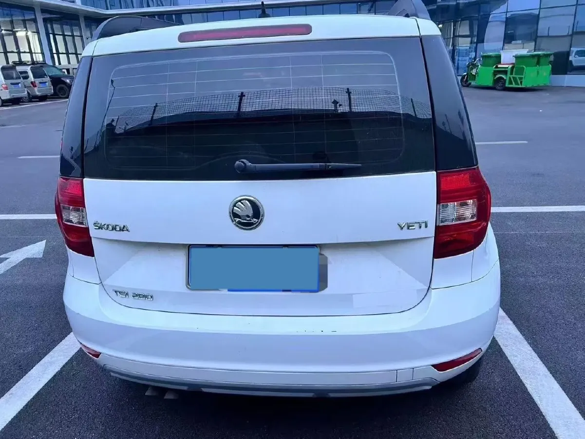 2016 Skoda Yeti 1.4T 150HP L4 7DCT,autocango,china used car exporter,china ev exporter,chinese used car exporter,chinese used ev exporter