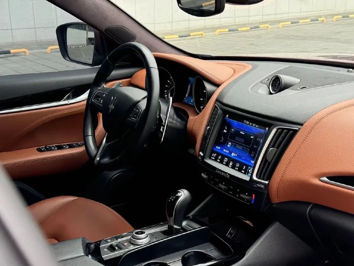 2018 Maserati Levante 3.0T 350HP V6 8AT,autocango,china used car exporter,china ev exporter,chinese used car exporter,chinese used ev exporter