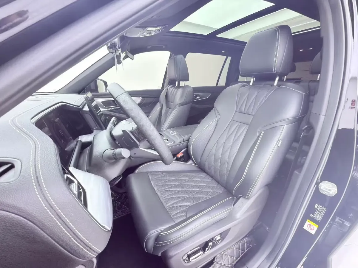 2022 GAC Trumpchi GS8 2.0T 252HP L4 8AT,autocango,china used car exporter,china ev exporter,chinese used car exporter,chinese used ev exporter