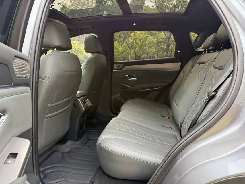 2025 BYD SongL DM-i 1.5L 101HP L4 E-CVT PHEV 18.3KWH,autocango,china used car exporter,china ev exporter,chinese used car exporter,chinese used ev exporter