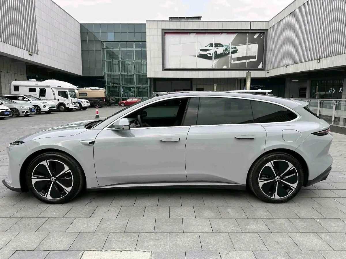 2024 NIO ET5T BEV 75KWH,autocango,china used car exporter,china ev exporter,chinese used car exporter,chinese used ev exporter