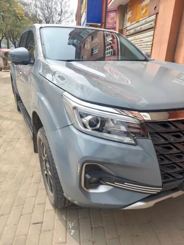 2023 Dongfeng RuiQi 7 2.3T 166HP L4 8AT,autocango,china used car exporter,china ev exporter,chinese used car exporter,chinese used ev exporter