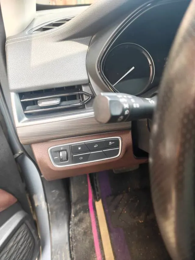 2023 Dongfeng RuiQi 7 2.3T 166HP L4 8AT,autocango,china used car exporter,china ev exporter,chinese used car exporter,chinese used ev exporter