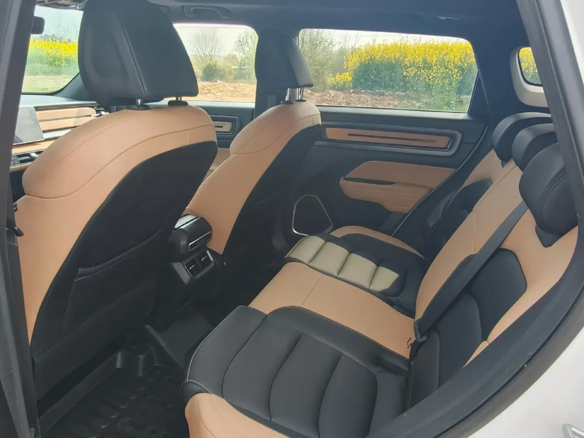 2023 Geely ICON 1.5T 181HP L4 7DCT,autocango,china used car exporter,china ev exporter,chinese used car exporter,chinese used ev exporter