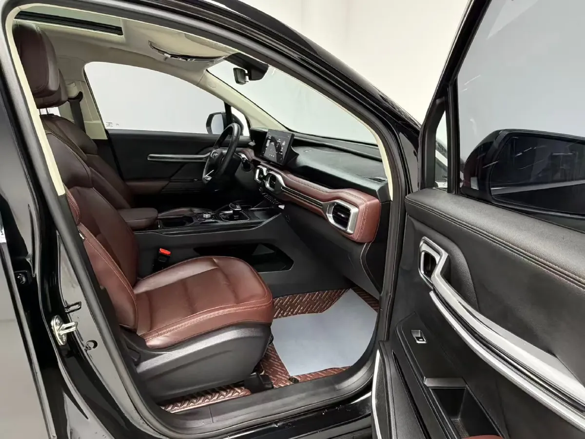 2020 Geely Okavango 1.8T 184HP L4 7DCT,autocango,china used car exporter,china ev exporter,chinese used car exporter,chinese used ev exporter