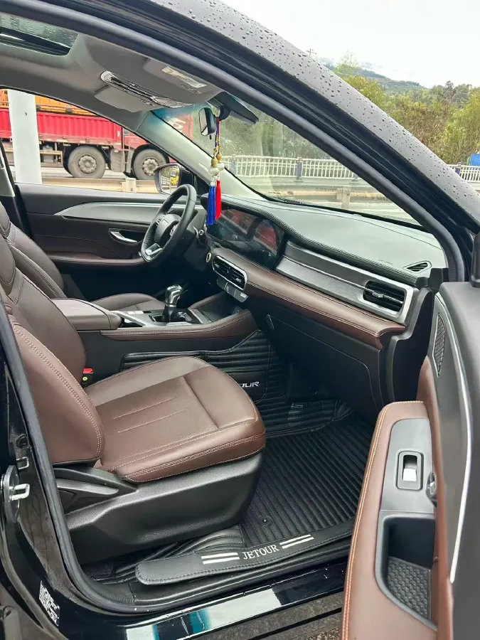 2023 Jetour X90 Plus 1.5T 156HP L4 6MT,autocango,china used car exporter,china ev exporter,chinese used car exporter,chinese used ev exporter