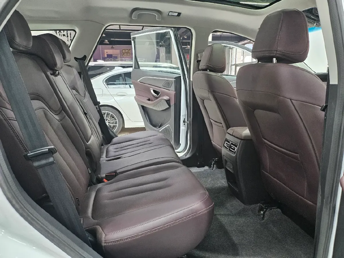 2025 Jetour X90 Plus 1.6T 197HP L4 7DCT,autocango,china used car exporter,china ev exporter,chinese used car exporter,chinese used ev exporter