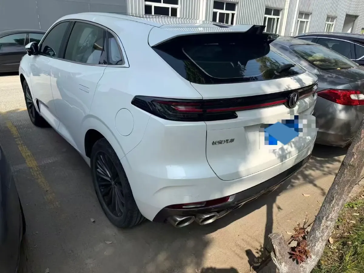 2021 ChangAn UNI-K 2.0T 233HP L4 8AT,autocango,china used car exporter,china ev exporter,chinese used car exporter,chinese used ev exporter