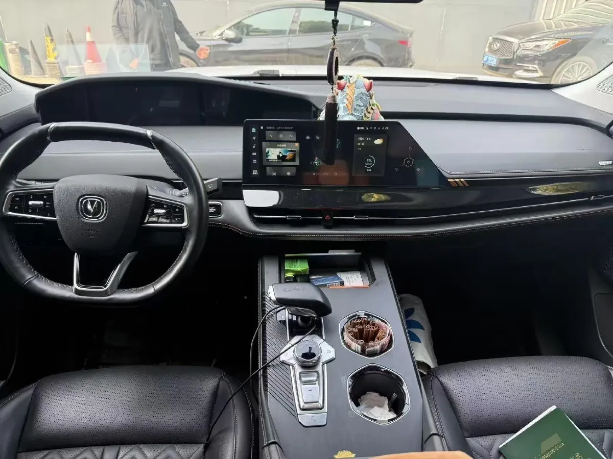 2021 ChangAn UNI-K 2.0T 233HP L4 8AT,autocango,china used car exporter,china ev exporter,chinese used car exporter,chinese used ev exporter