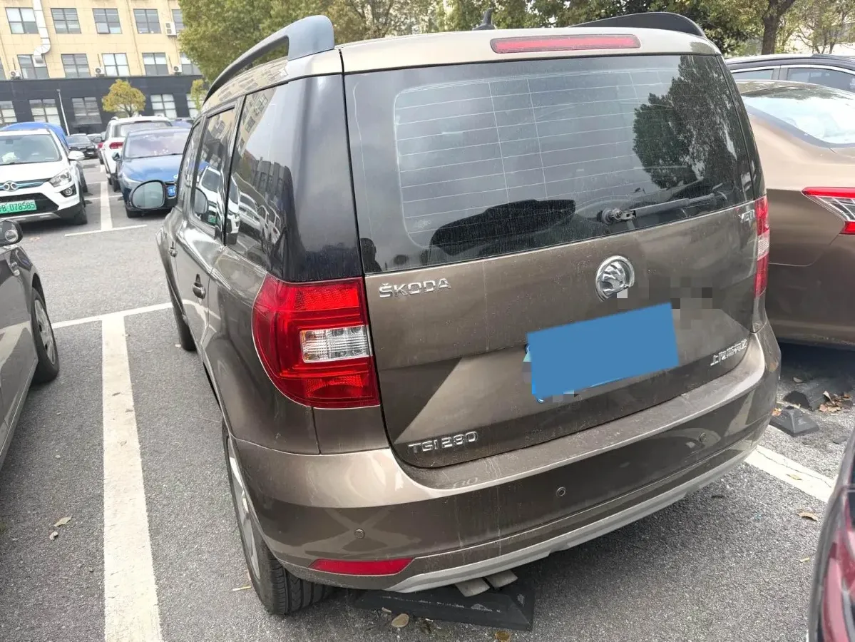 2017 Skoda Yeti 1.4T 150HP L4 7DCT,autocango,china used car exporter,china ev exporter,chinese used car exporter,chinese used ev exporter