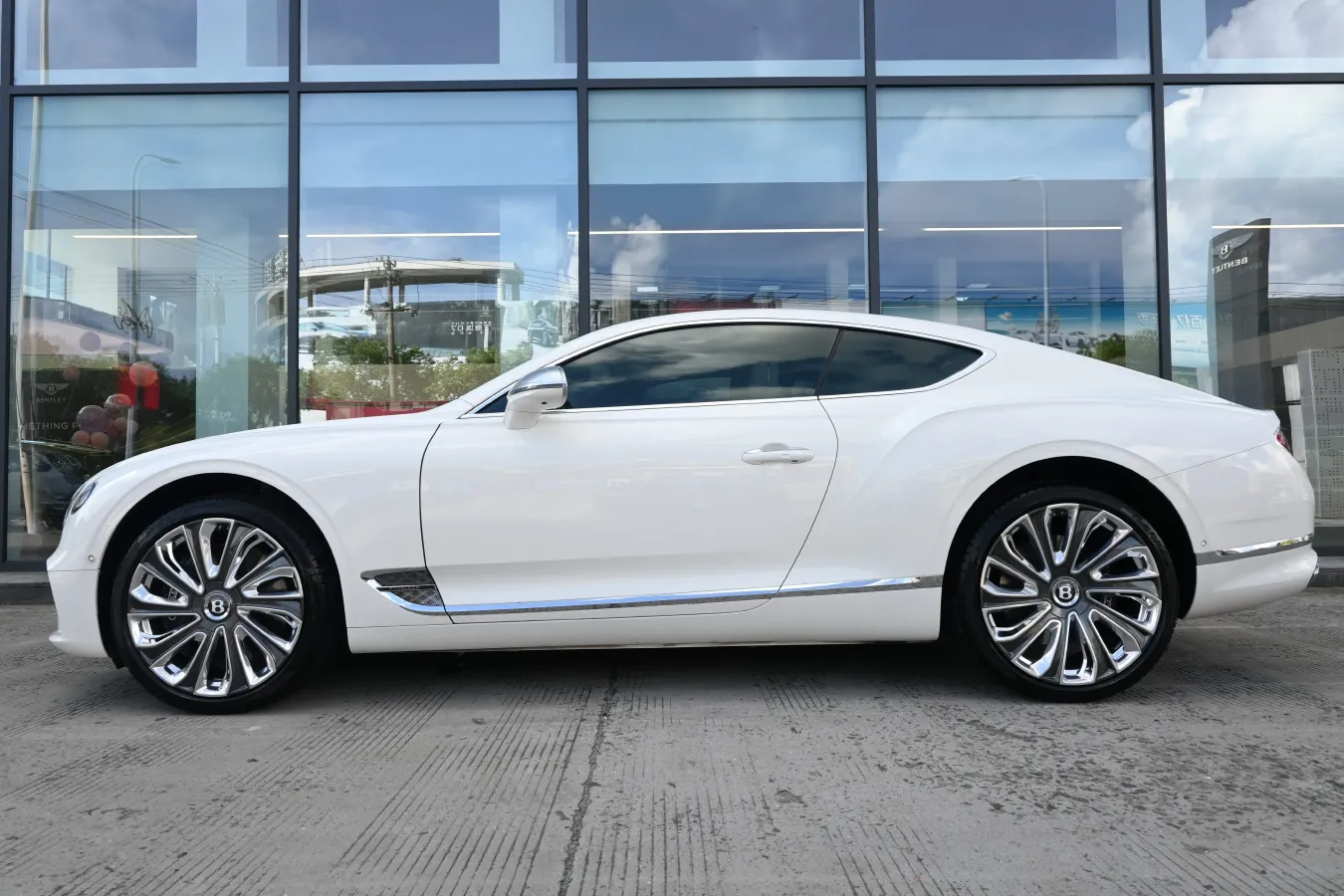 2020 Bentley Continental 4.0T 549HP V8 8DCT,autocango,china used car exporter,china ev exporter,chinese used car exporter,chinese used ev exporter